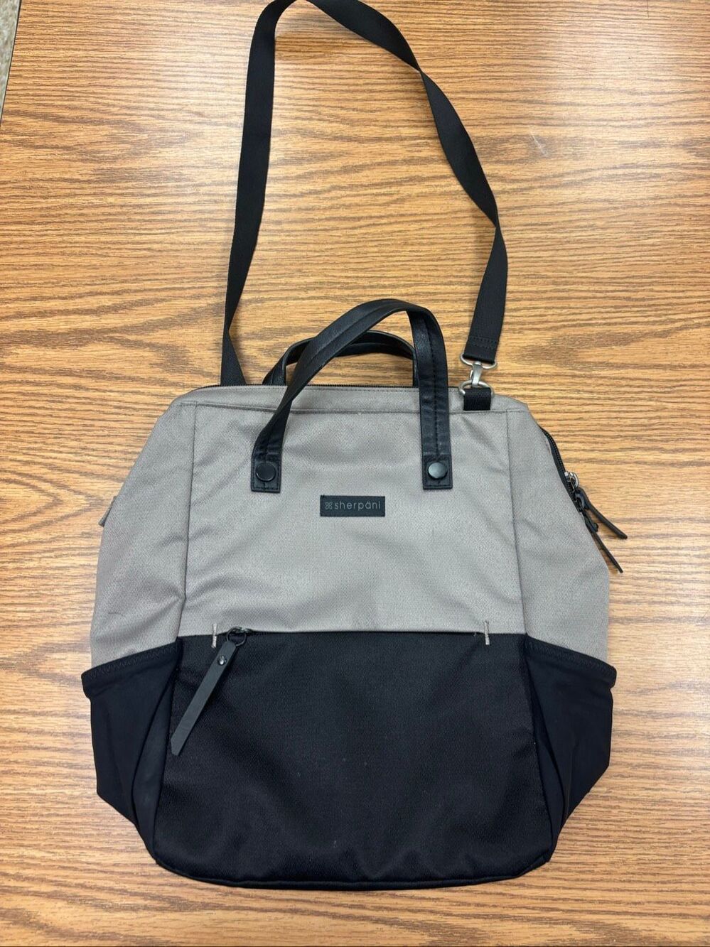Sherpani convertible shoulder bag